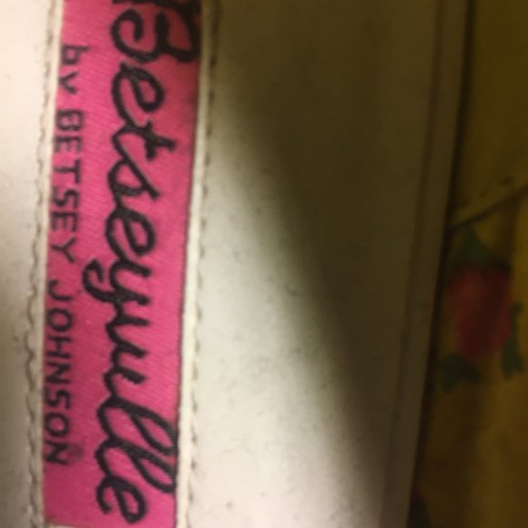 Betsy Johnson Wedge Flats - Picture 5 of 6